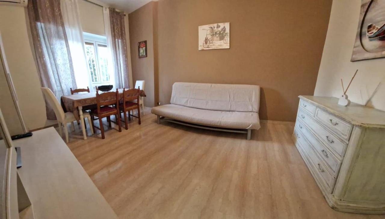 Holiday Home Telese Roma ภายนอก รูปภาพ